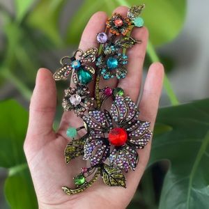 Rhinestone floral brooch